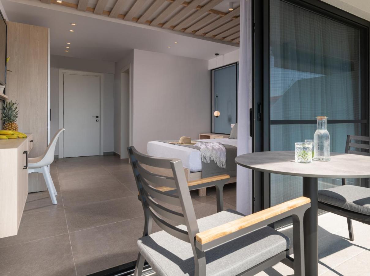 Sky Luxury Suites Sarti Exterior foto