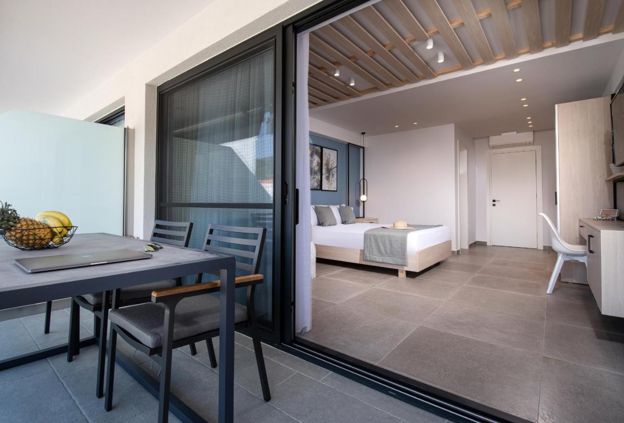 Sky Luxury Suites Sarti Exterior foto